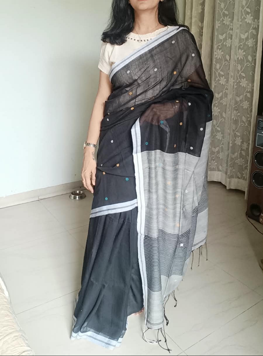 Bengal Cotton Jamdani Bindi Booti Saree - Black