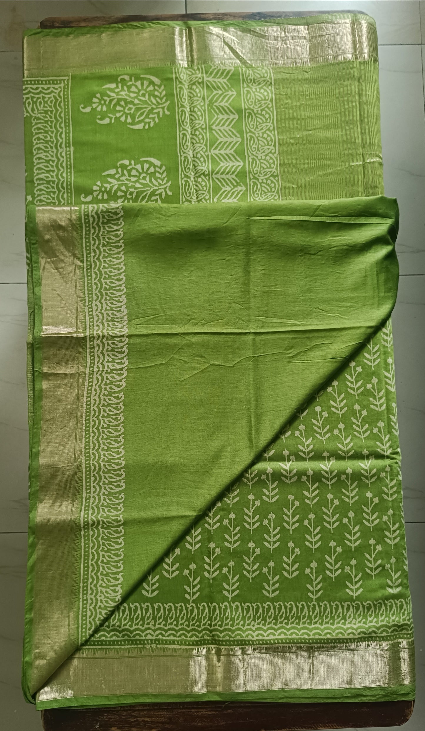 Art Silk Maheshwari Hand Block Print Saree - Light Green