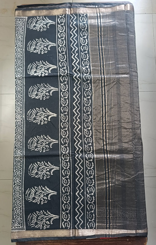 Art Silk Maheshwari Hand Block Print Saree - Black