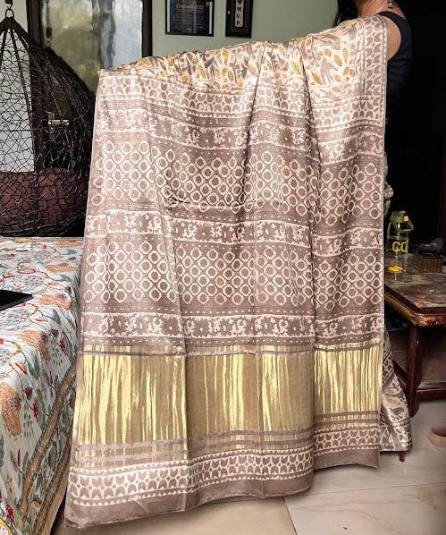 Gajji Silk Lagdi Patta Multani Print Saree - Beige